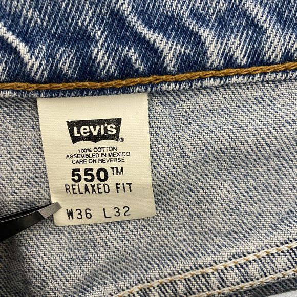 Levi Strauss 550 Jeans Mens Size 34x31 Straight Relaxed Faded Distressed‎ Denim - Picture 11 of 15